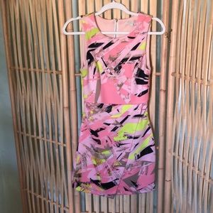 EUC Gianni Bini Bright Fit Pink Print Dress Small